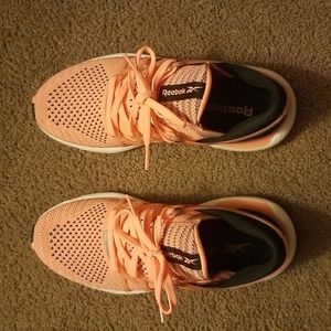 Reebok womens floatride shoes size 7